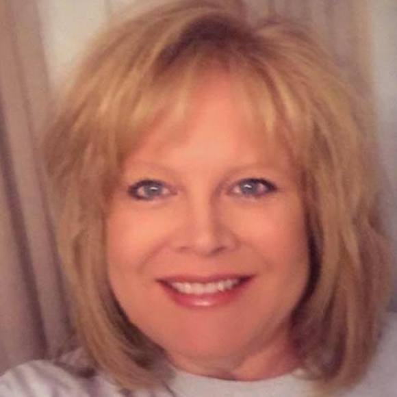 Meet your Posher, Lisa G -Follow me @LifeWithLisaG - Picture 6 of 8